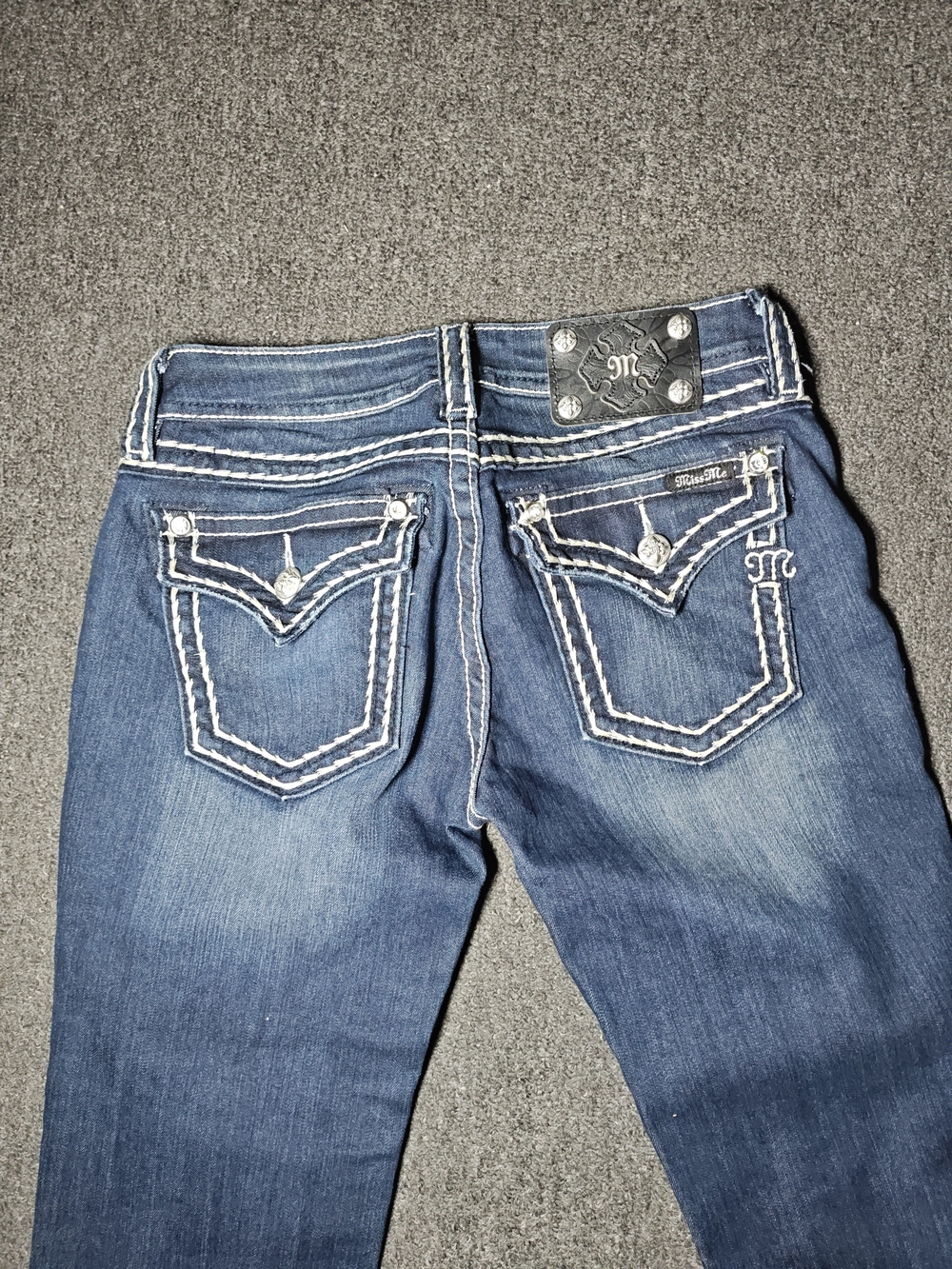 Miss Me Cuffed Capri Jeans Women’s 28 Denim Dark Wash